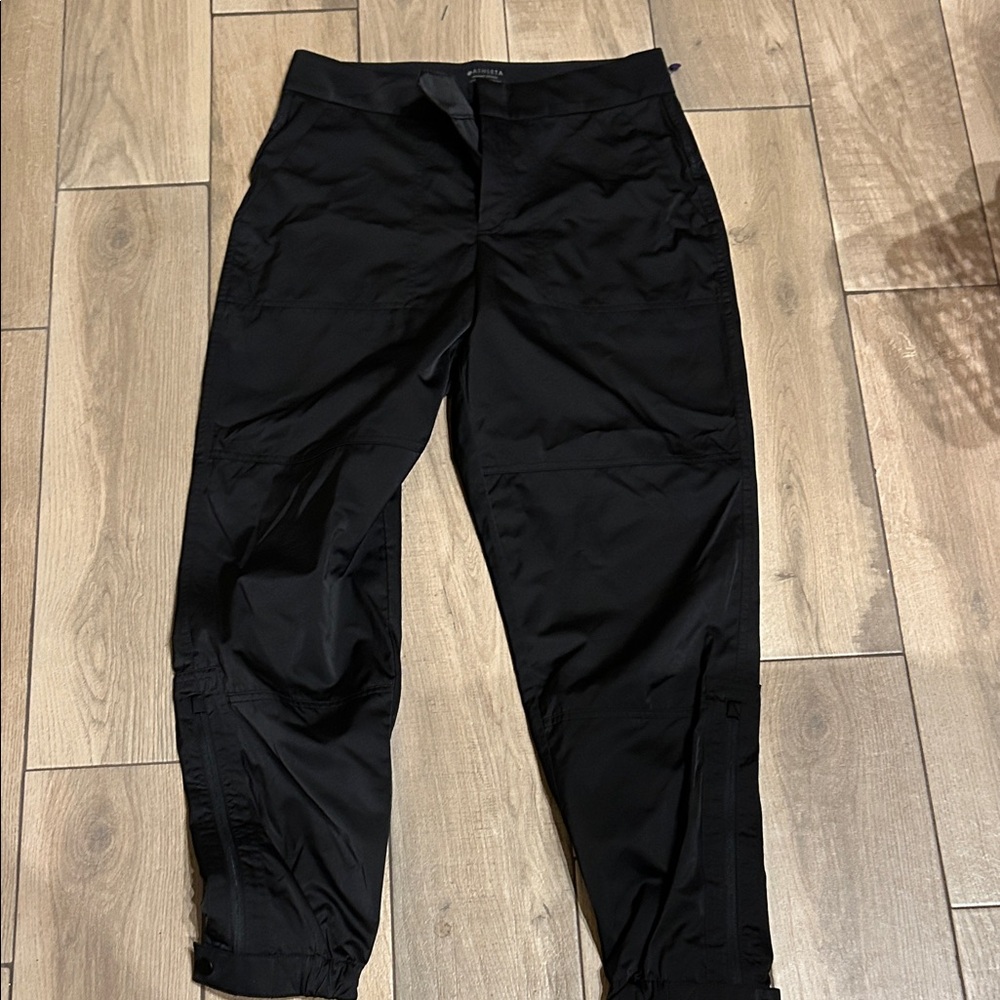 Athleta Women’s Radiant Joggers shiny Black Cargo size 4